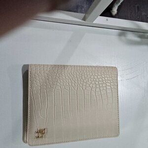 Poi and Hun mini happy planner Oatmeal Beige Croc cover